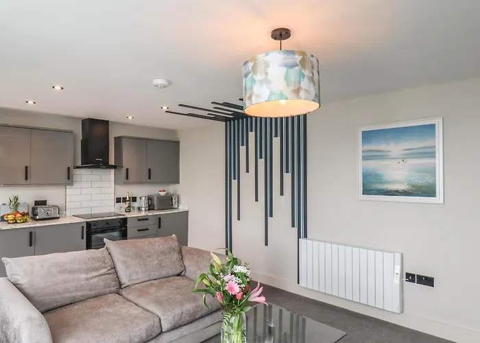 Apt 5 Hunter\'S Quay